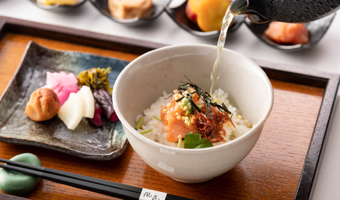 京都錦市場「枡吾」のお漬物を使った贅沢茶漬けの画像